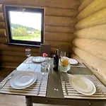 чотири сезони Guest house Izki