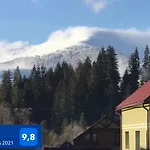 Guest house чотири сезони Izki