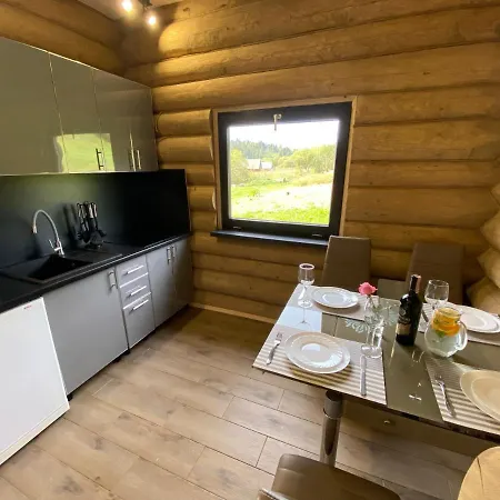 чотири сезони Πανσιόν Izki