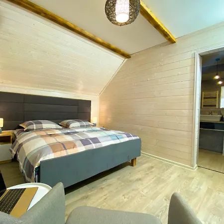 Πανσιόν чотири сезони Izki