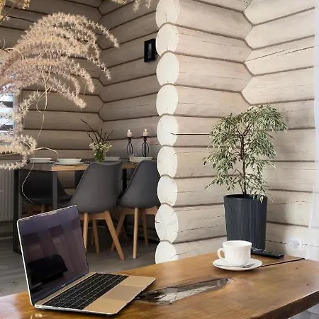 Πανσιόν чотири сезони Izki