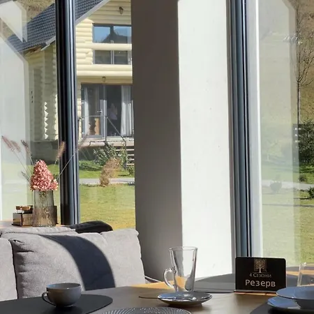 чотири сезони 3*